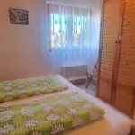 In 43608 佐洛卡罗斯